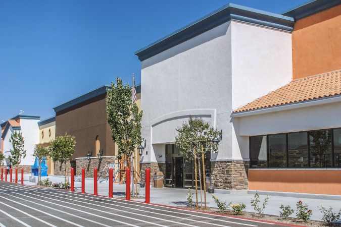 Exterior view of a strip mall
